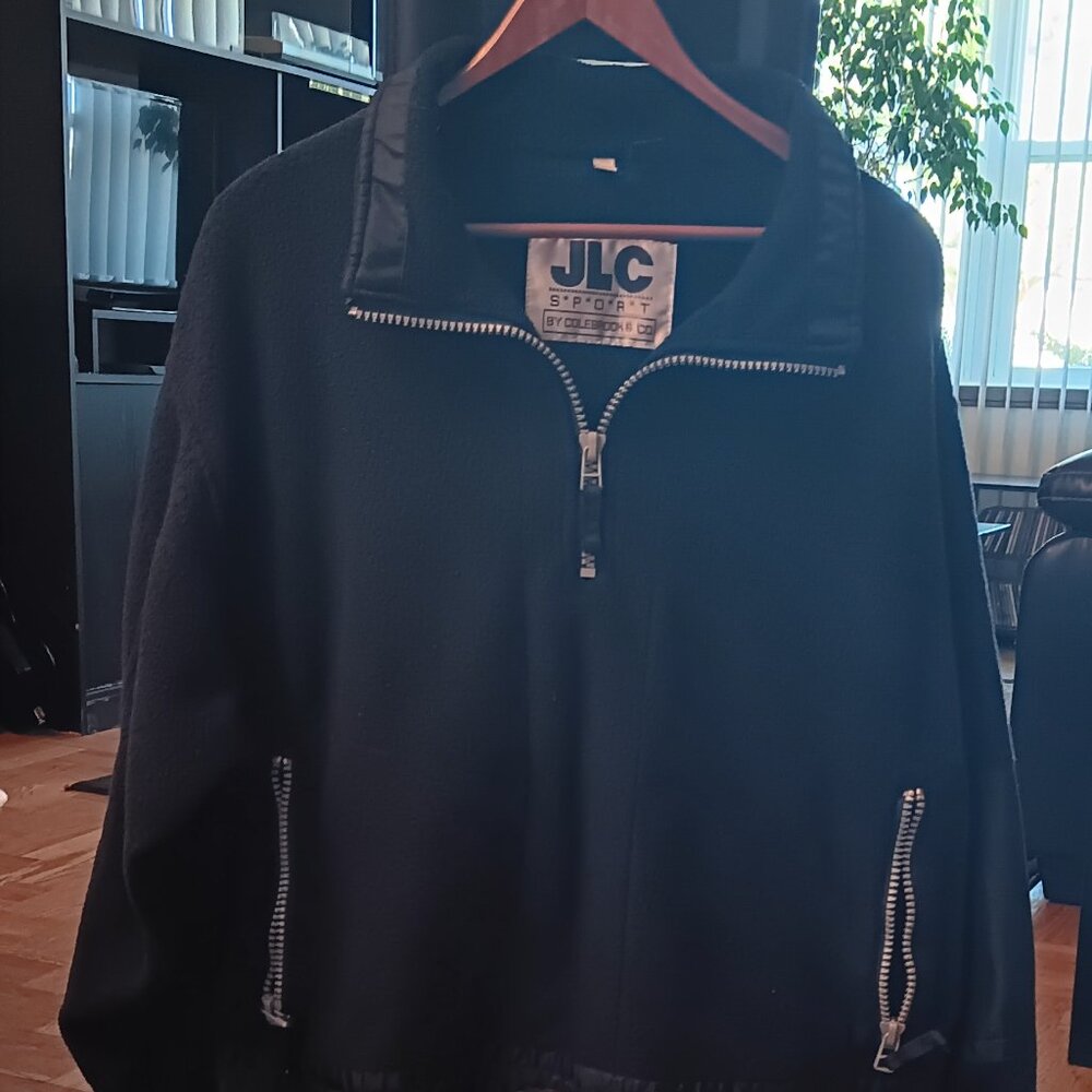 JLC Sports High Tech Mountain Equipment Size ( Large ) Pullover!